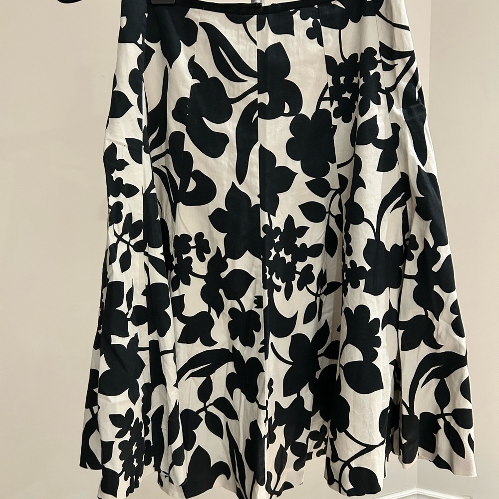 RW&CO. Black and White Floral Midi Skirt